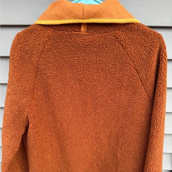 Davi & Dani size M Leading The Way Front Pocket Teddy Jacket - Camel Shacket - Picture 12 of 13